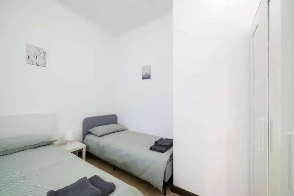 Apartment 4 Stops From The City Center Milan